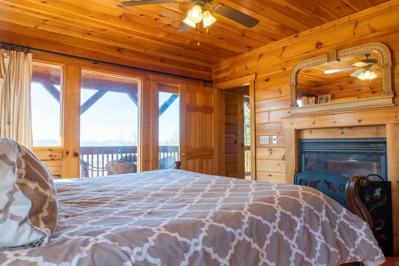 2 King Bedroom Cabin! 2 Jacuzzi Bath! Stunning Mtn View! Hot Tub! Game Room! Sevierville Exterior foto