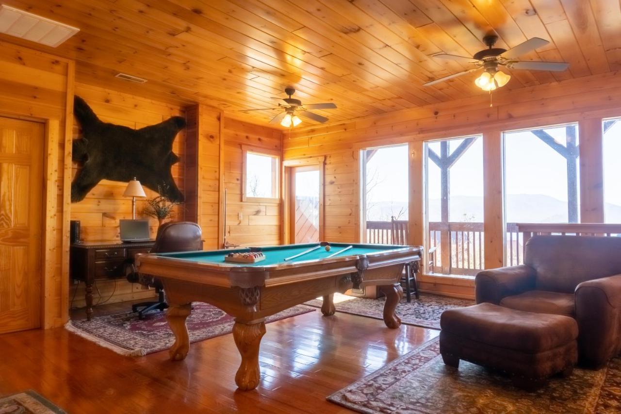 2 King Bedroom Cabin! 2 Jacuzzi Bath! Stunning Mtn View! Hot Tub! Game Room! Sevierville Exterior foto